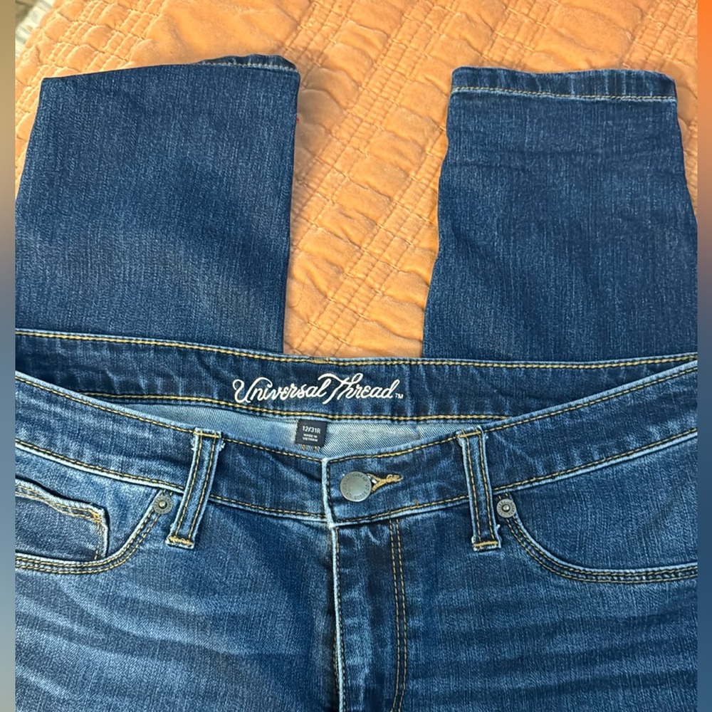 Universal Thread Jeans